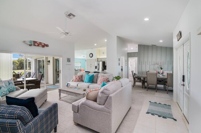 Building Photo - Seasonal Fully Furnished Home on Marco Island - AVAIL NOW