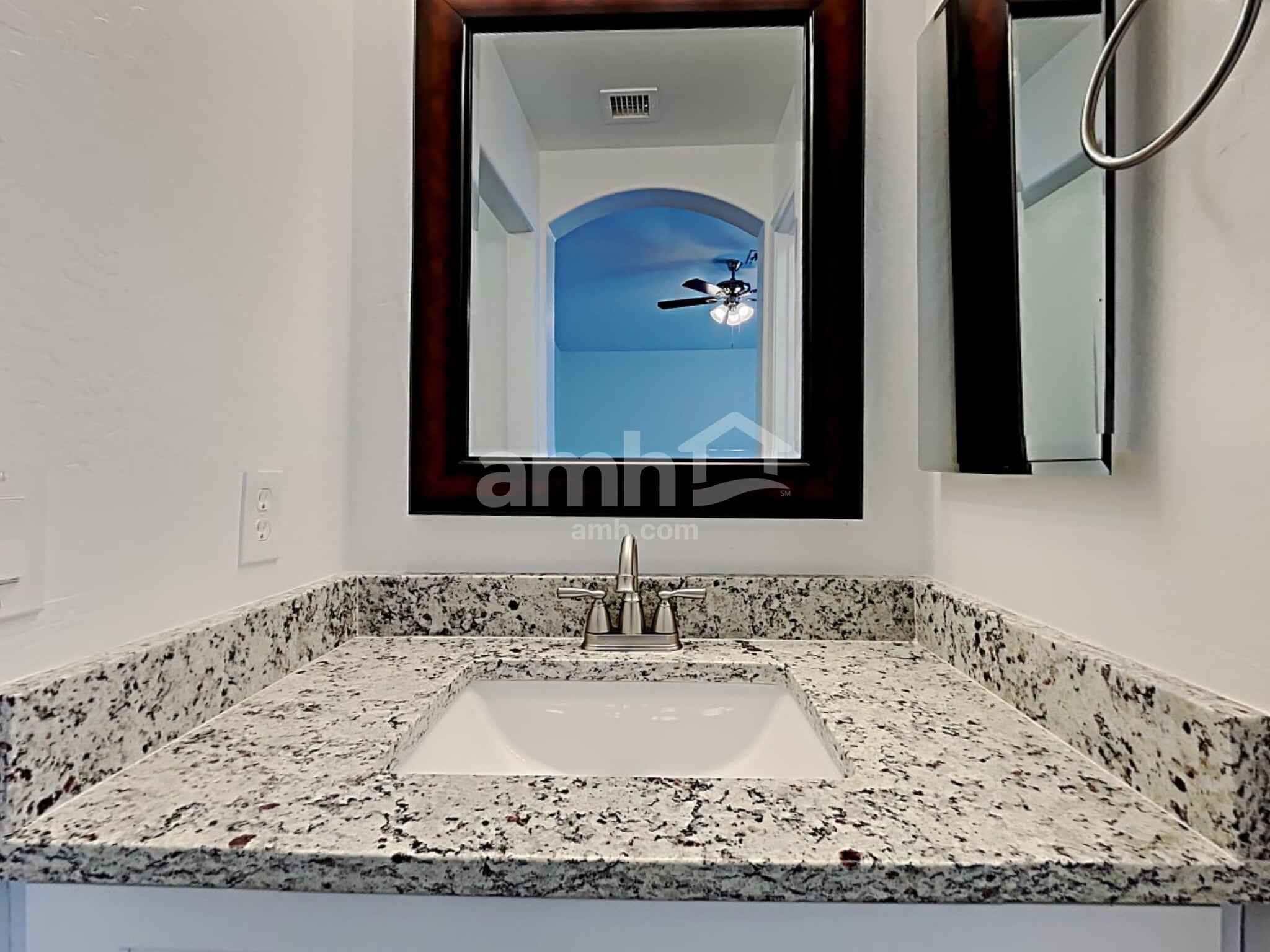 Building Photo - 2717 E Dust Devil Dr