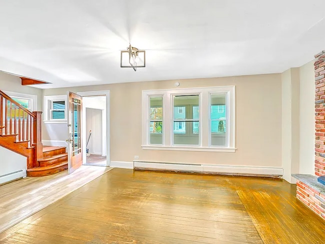Building Photo - Charming 3-bedroom rental home in Waterbury