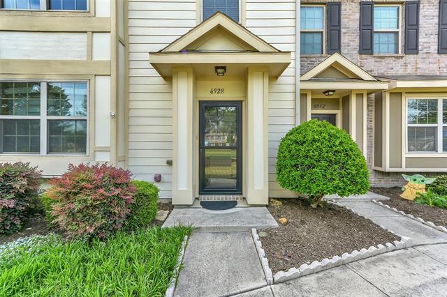 Building Photo - 6928 Carrington Ln