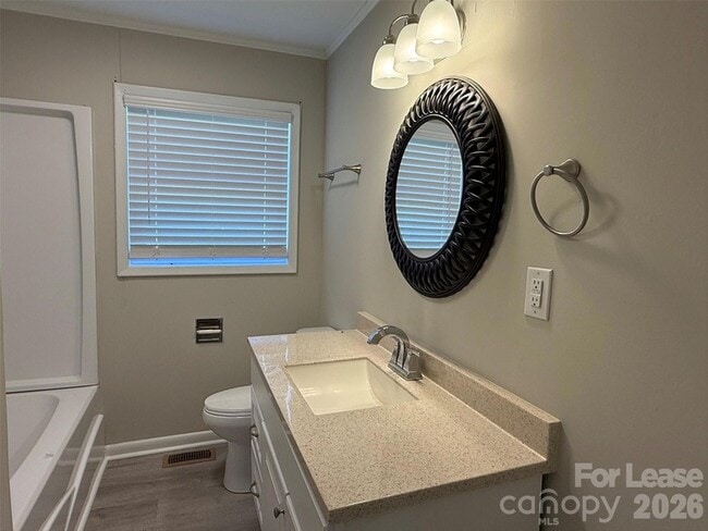 Building Photo - 1771 River Rd