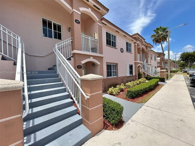 Building Photo - 1270 SE 28th Ct