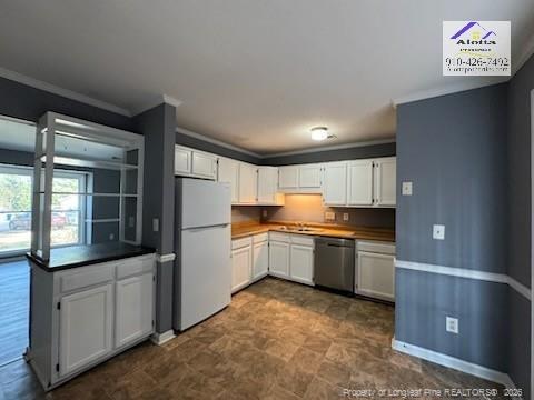 Building Photo - 5716 5 Sisters Ct