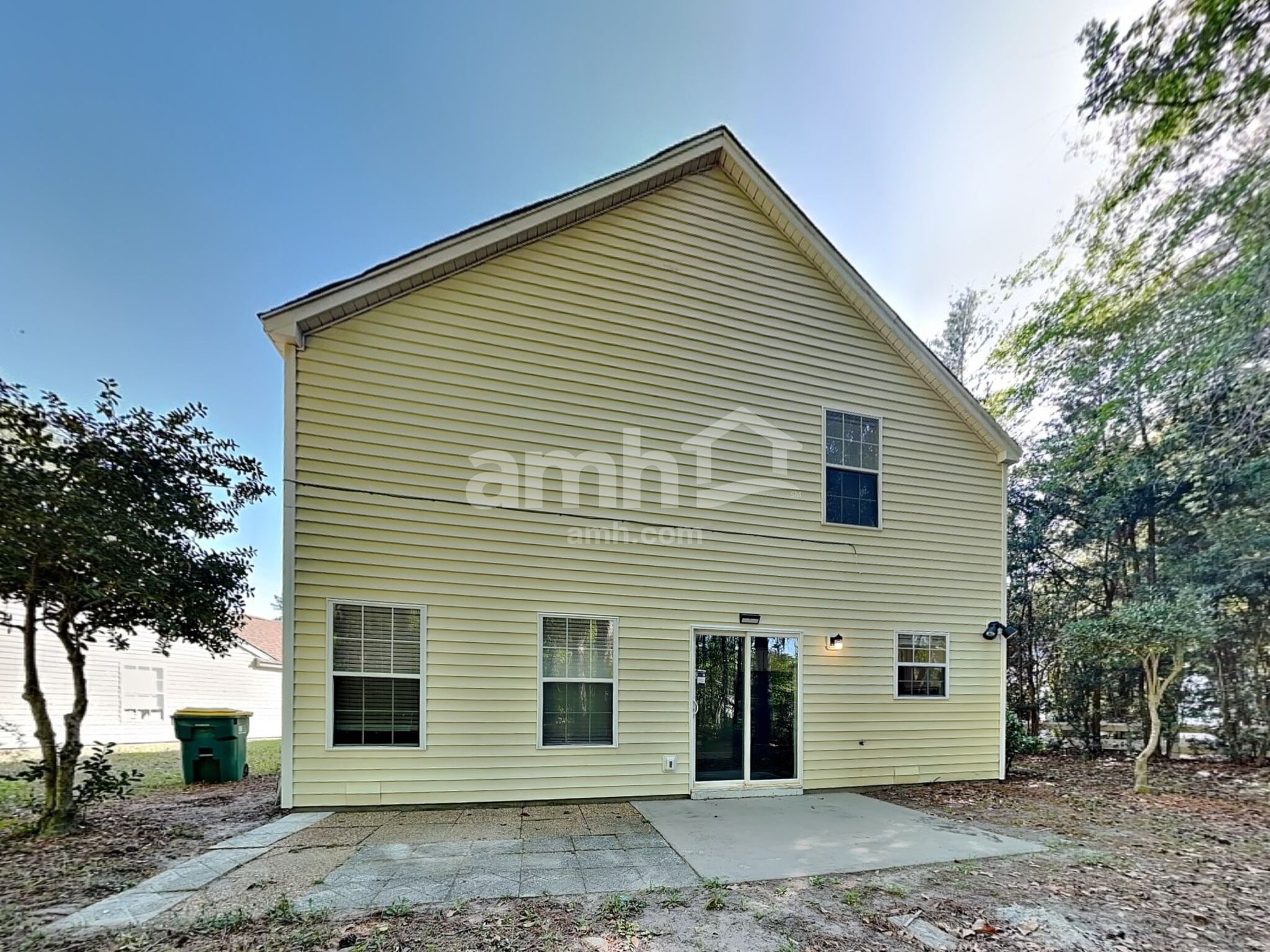 Building Photo - 634 Coopers Ln N