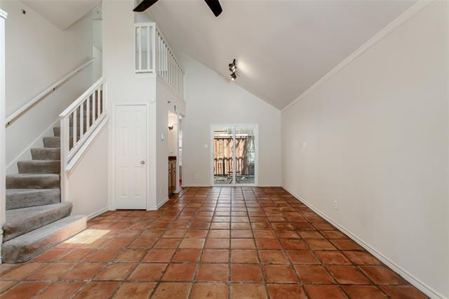 Building Photo - 1502 Villars St