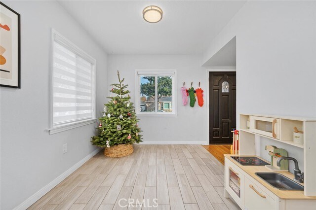 Building Photo - 5049 Adenmoor Ave