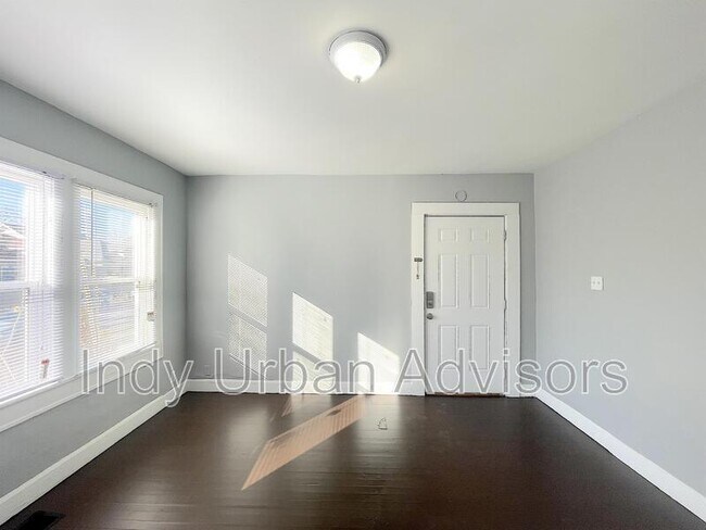 Building Photo - 1935 Adams St