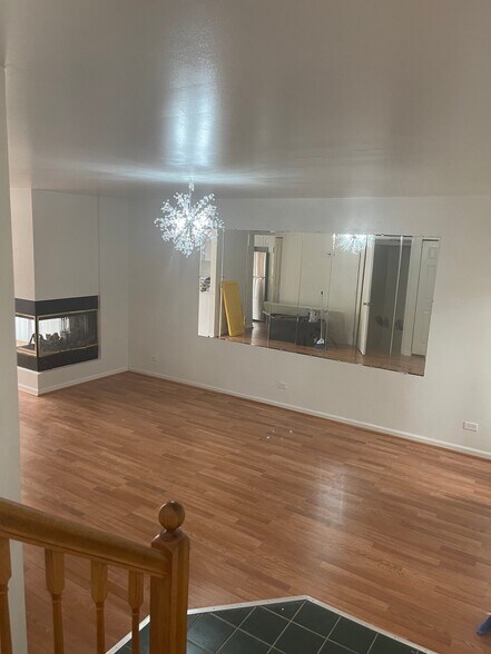 Building Photo - 2312 N Nagle Ave