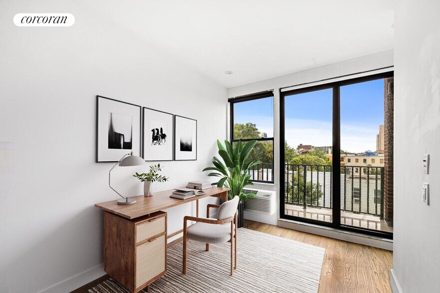 Building Photo - 27 Kossuth Pl