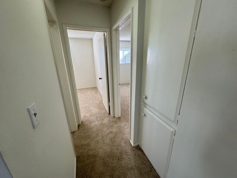 Building Photo - 5858 S Pacific Coast Hwy