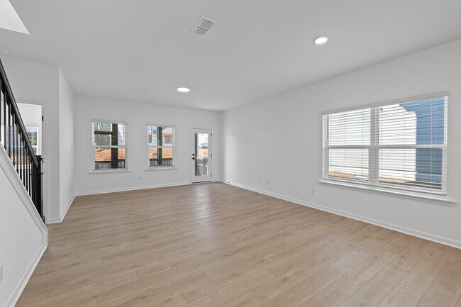 Building Photo - 1601 Malcus Ct