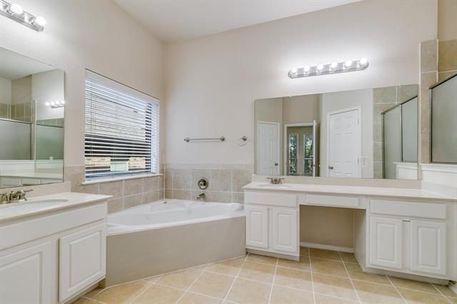 Building Photo - 11570 Beeville Dr