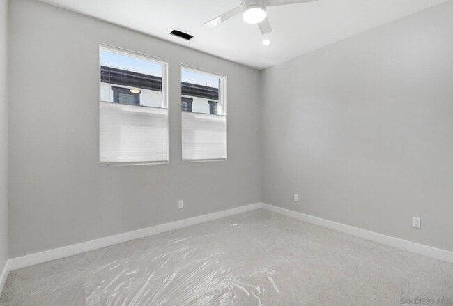 Building Photo - 2954 Copley Ave