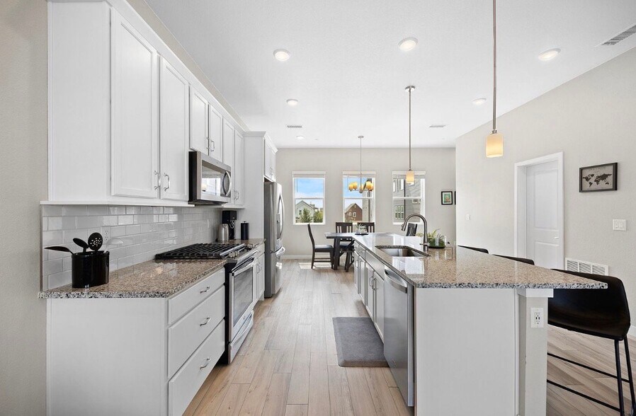 Building Photo - 1465 W 68th Ave