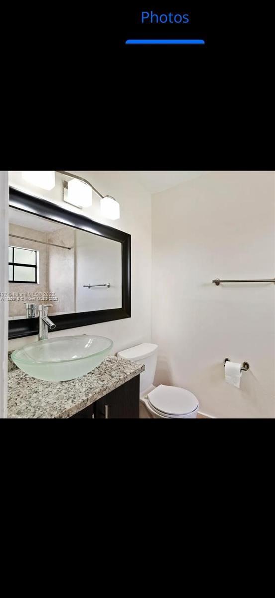 Building Photo - 20911 Leeward Ct