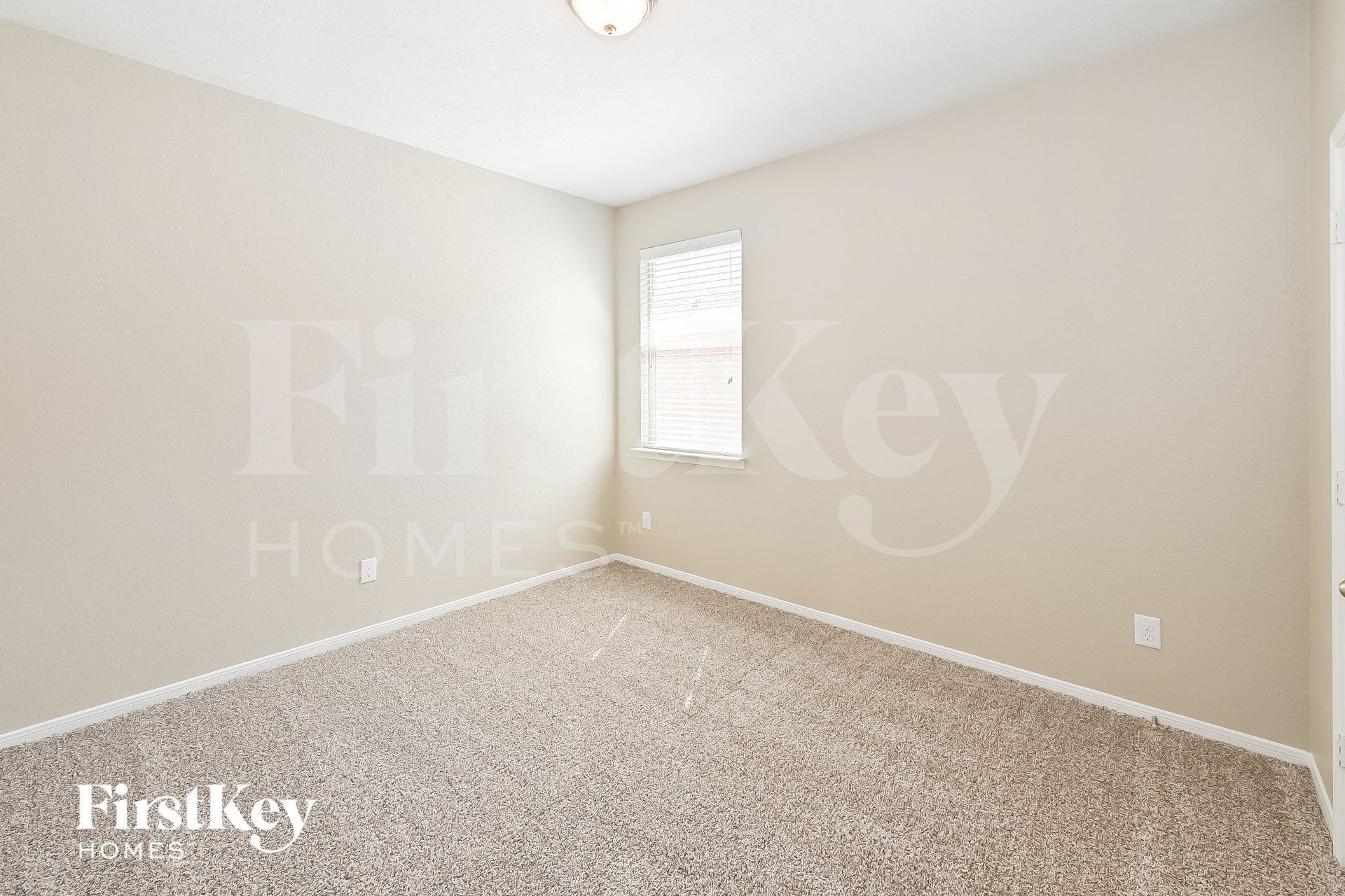 Building Photo - 14302 Merganser Dr