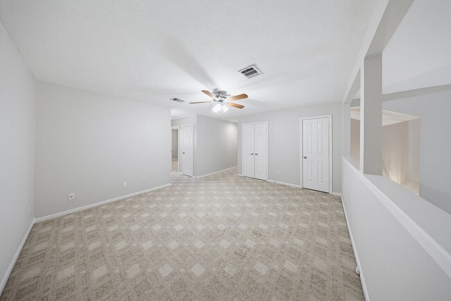 Building Photo - 727 Bunker Hill Rd
