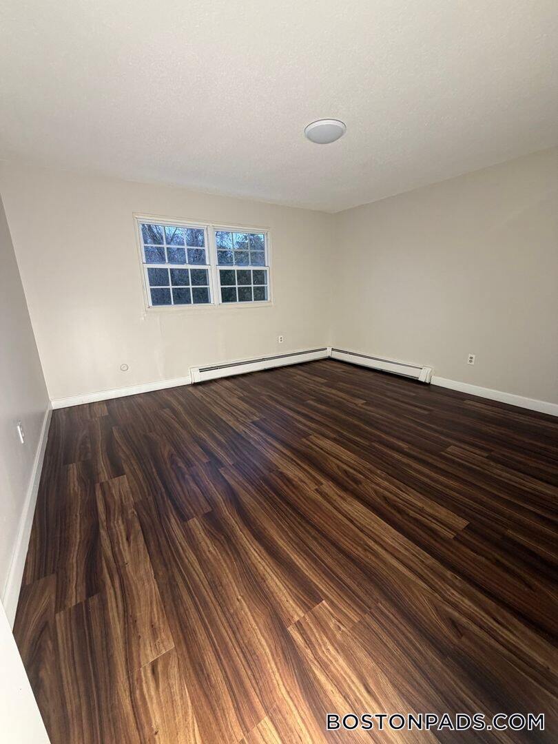 Building Photo - 345 Hildreth St