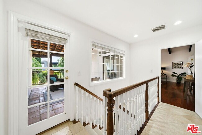 Building Photo - 4115 Laurelgrove Ave