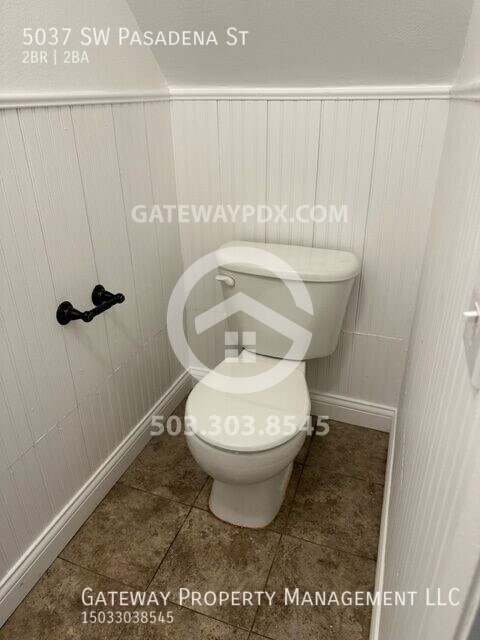 Building Photo - 5037 SW Pasadena St