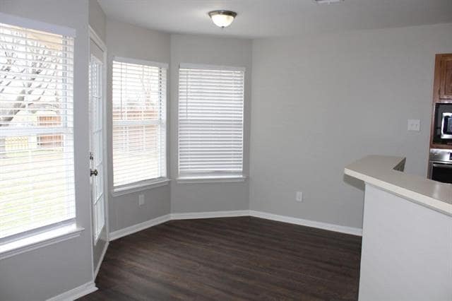 Building Photo - 6213 Covington Dr