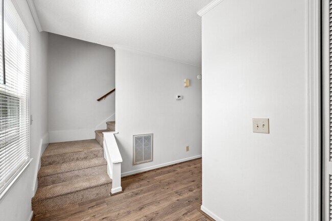 Building Photo - 203 Lancaster Ave