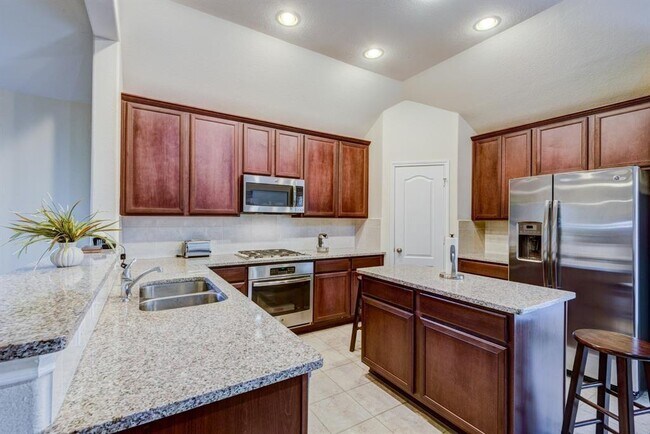 Building Photo - 23707 Walnut Maze Ct