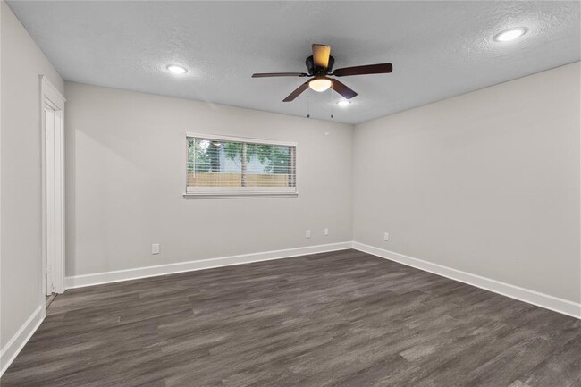 Building Photo - 3319 Laurel Fork Dr