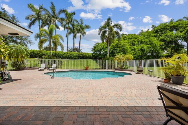 Building Photo - 4062 Bahia Isle Cir