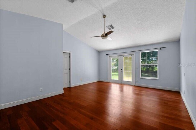 Building Photo - 2396 Nightingale Ln