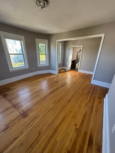 Primary Photo - 2 Wilkinson St