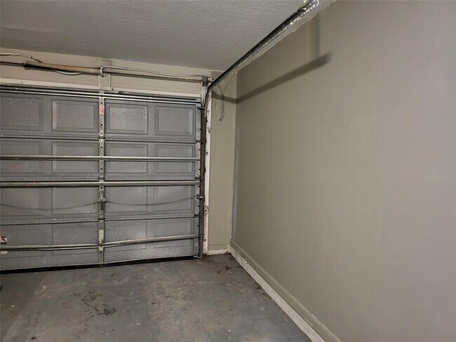 Building Photo - 2608 E 9th Ave