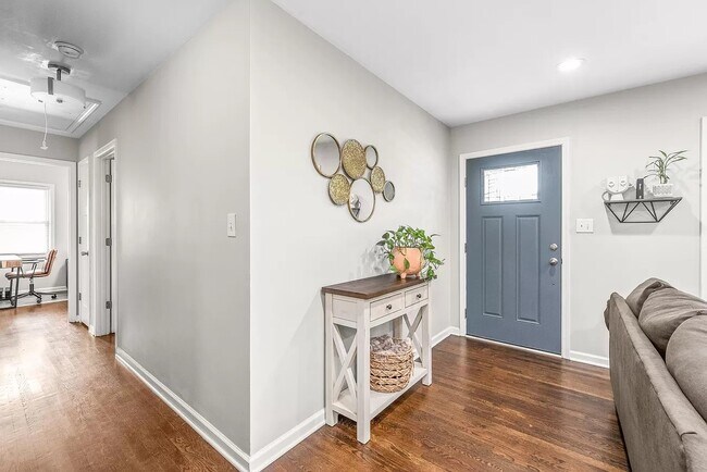 Building Photo - 3932 Slagle Dr