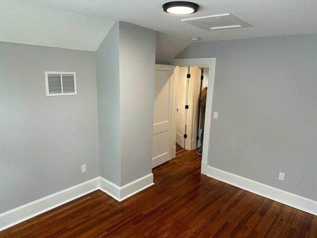 Building Photo - 504 Gibson Ave