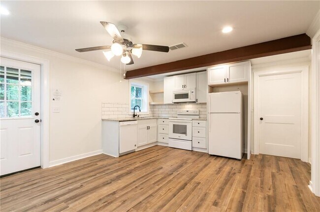 Building Photo - 4932 Rock Haven Dr SW