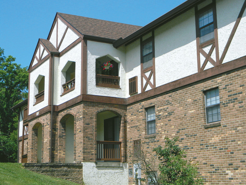 Primary Photo - Southern Hills Townhouses &amp; Apartments...