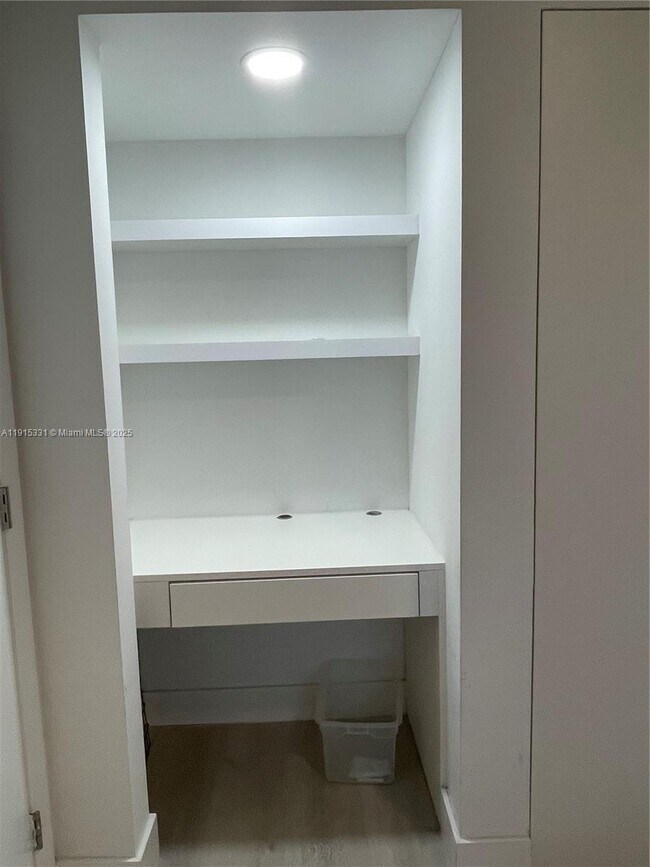 Building Photo - 10730 NW 66th St