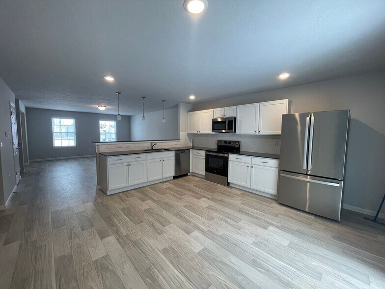 Building Photo - 10355 Craven Wy