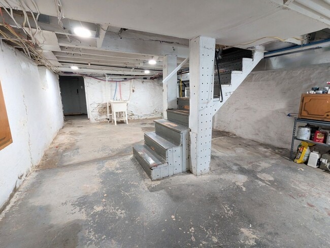 Building Photo - Modern 2 Bedroom 1.5 Bathroom Home (Lawrenceville)