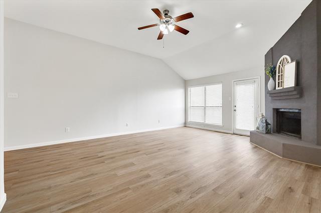 Building Photo - 1501 Springaire Ln