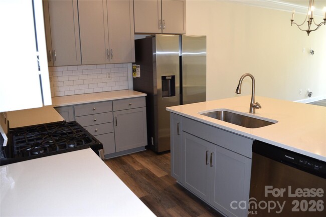 Building Photo - 4011 Rothwood Ln