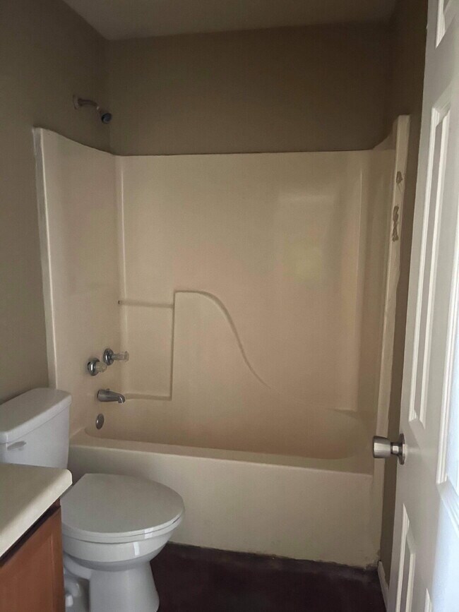 Building Photo - "Charming 2 Bedroom Apartment in Bono, AR with Spacious Layout and Convenient Location!"