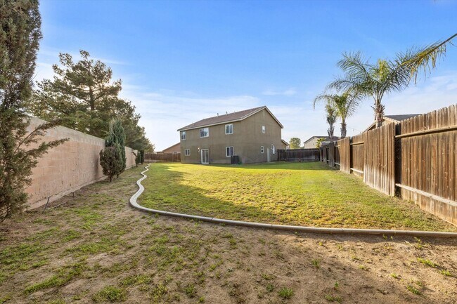 Building Photo - 9612 Pony Mountain Rd