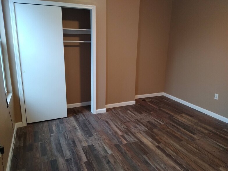 Building Photo - 2054 Ann St