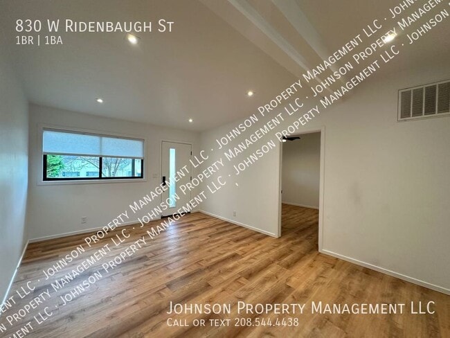 Building Photo - 830 W Ridenbaugh St
