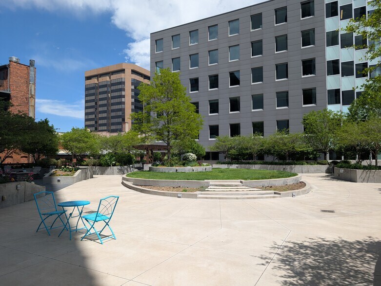 Outdoor Garden Patio - 1625 Larimer St
