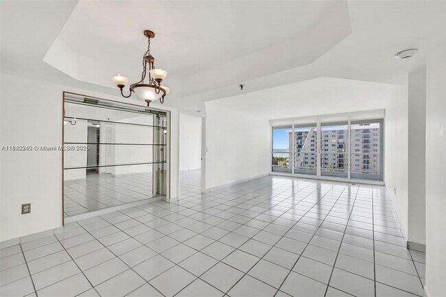 Building Photo - 9341 Collins Ave