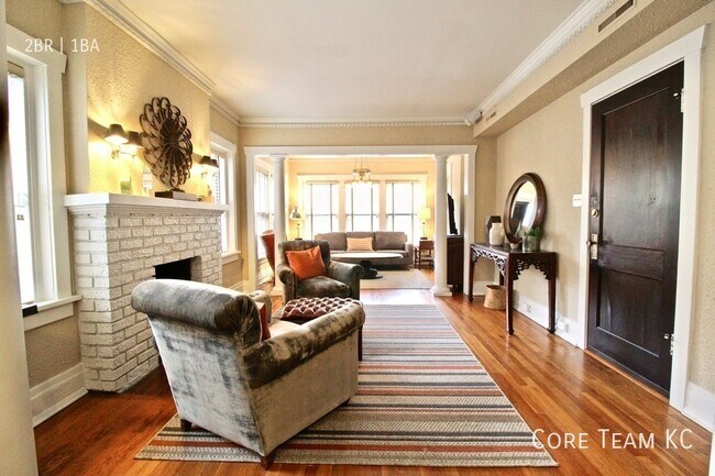 Building Photo - 3818 Walnut St