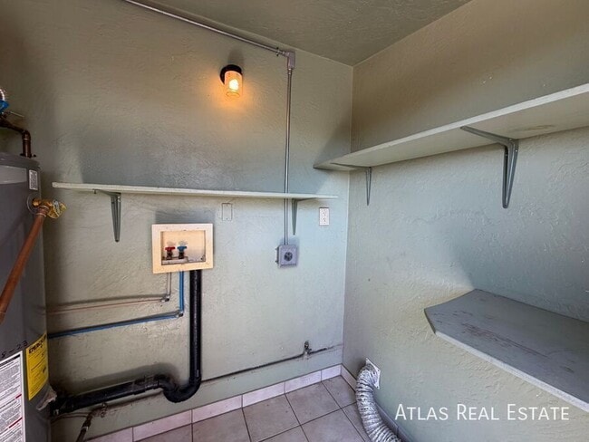 Building Photo - 1932 S Campbell Ave