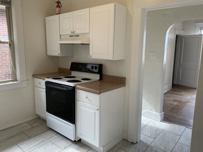 Building Photo - 2309 Eldridge St